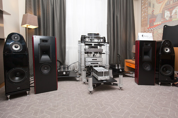 Выставка Moscow Hi-End Show 2012. Salon Hi-Fi и Артэлектро, комната 208