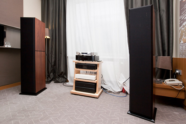 Выставка Moscow Hi-End Show 2012. Burcev Audio, комната 201